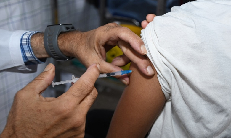 Covid-19 : La 4e dose est nécessaire mais pas urgente pour le moment